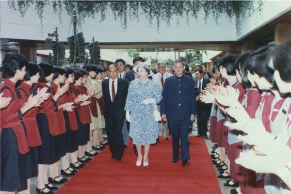 “老板”来了：这群香港人的1978