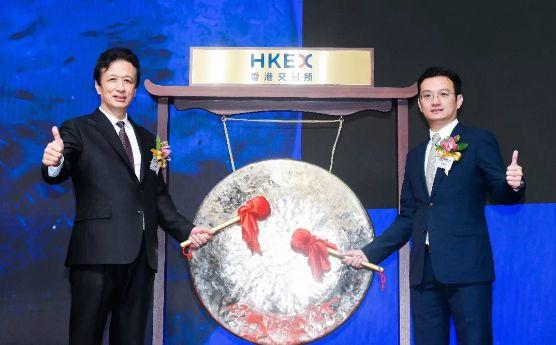 宝龙商业(01691.HK)，12月30日在香港成功挂牌上市，募资 14.25 亿港元