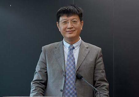 中金公司CEO毕明建辞任，由投行业务负责人黄朝晖接任